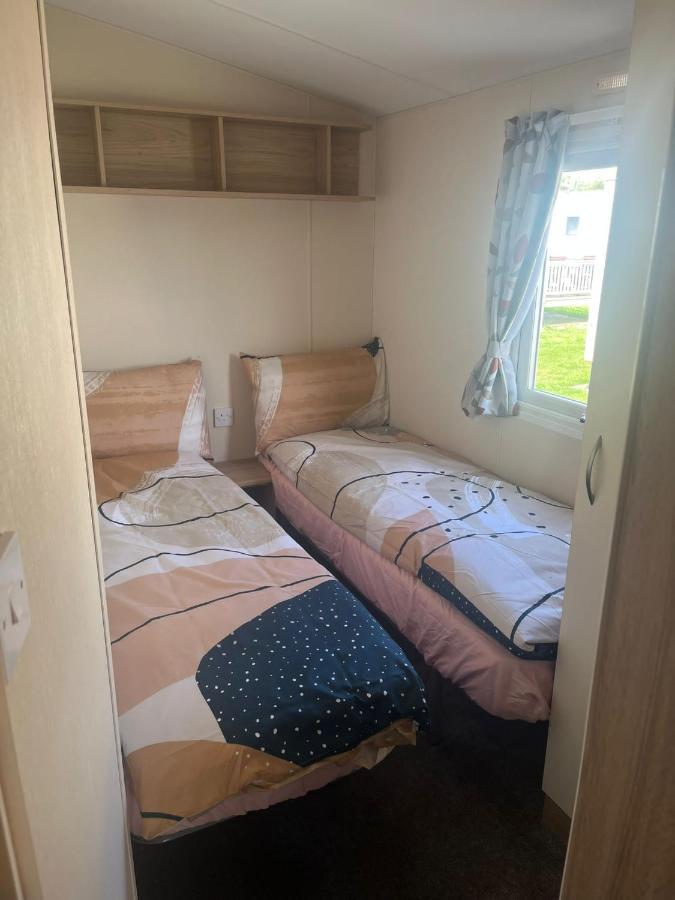 Kings Caravan Park Chapel Saint Leonards Exterior foto